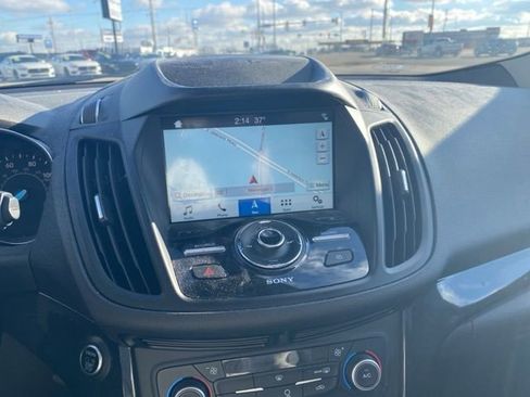 Used 2019 Ford Escape Titanium image 15