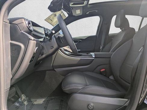 Certified 2026 Mercedes-Benz GLC 300 4MATIC image 17