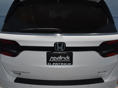 Used 2026 Honda Odyssey Elite image 33