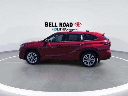 Used 2023 Toyota Highlander Limited AWD/4WD image 6
