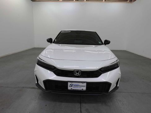 Used 2025 Honda Civic Sport image 2