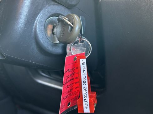 Used 2001 Jeep Wrangler Sport image 33