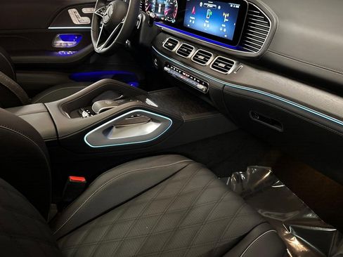 New 2026 Mercedes-Benz Maybach GLS 600 4MATIC image 27