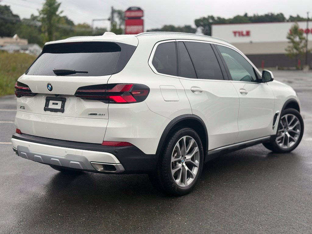 Certified 2025 BMW X5 xDrive40i w/ Premium Package AWD/4WD image 6