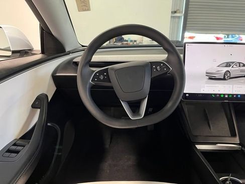 Used 2025 Tesla Model 3 Long Range RWD image 21