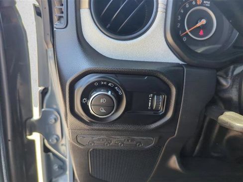 Used 2024 Jeep Gladiator Sport AWD/4WD image 15