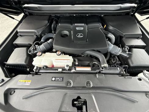 Used 2024 Lexus GX 550 w/ Accessory Package (31) AWD/4WD image 27