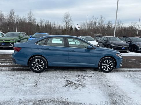 Used 2025 Volkswagen Jetta S image 6