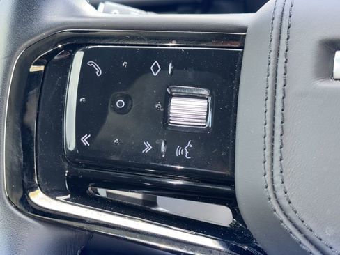 Used 2024 Land Rover Range Rover Velar Dynamic HSE image 12