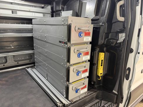 Used 2019 Ford Transit 250 130 Low Roof RWD image 18