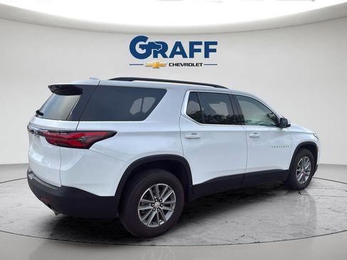 Used 2023 Chevrolet Traverse LT AWD/4WD image 8