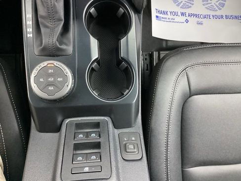 New 2025 Ford Bronco Badlands image 28