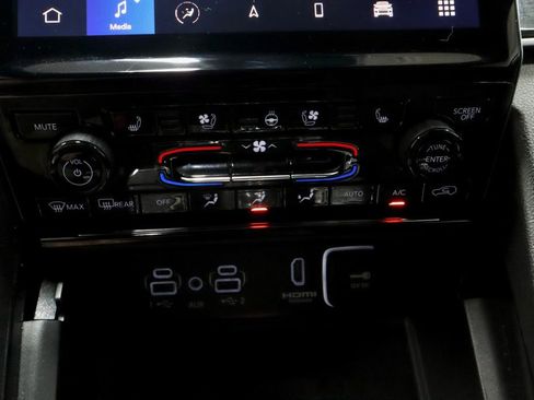 Used 2022 Jeep Grand Cherokee Trailhawk w/ Luxury Tech Group III AWD/4WD image 31