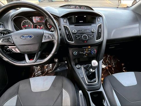 Used 2016 Ford Focus ST image 16