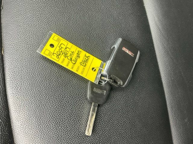 Used 2017 GMC Canyon SLT w/ Trailering Package AWD/4WD image 21