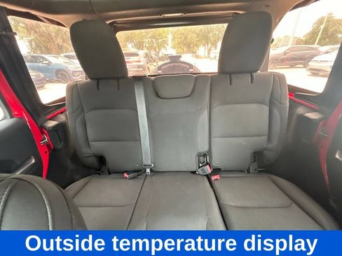 Used 2018 Jeep Wrangler Unlimited Sport AWD/4WD image 14