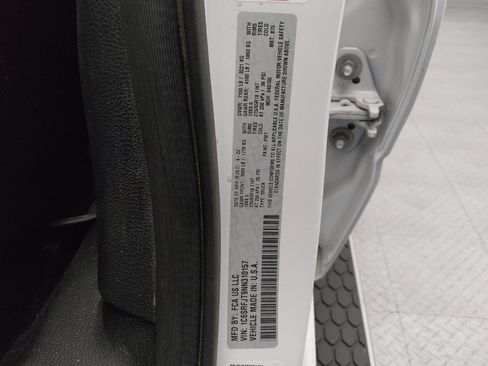 Used 2022 RAM 1500 Laramie image 33