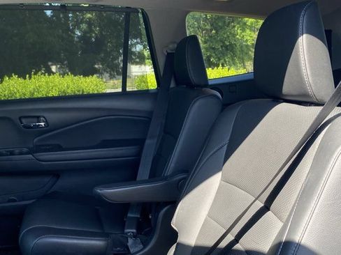 Used 2018 Honda Pilot Elite image 13
