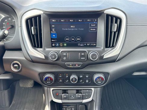 Used 2022 GMC Terrain SLT w/ Tech Package FWD image 26