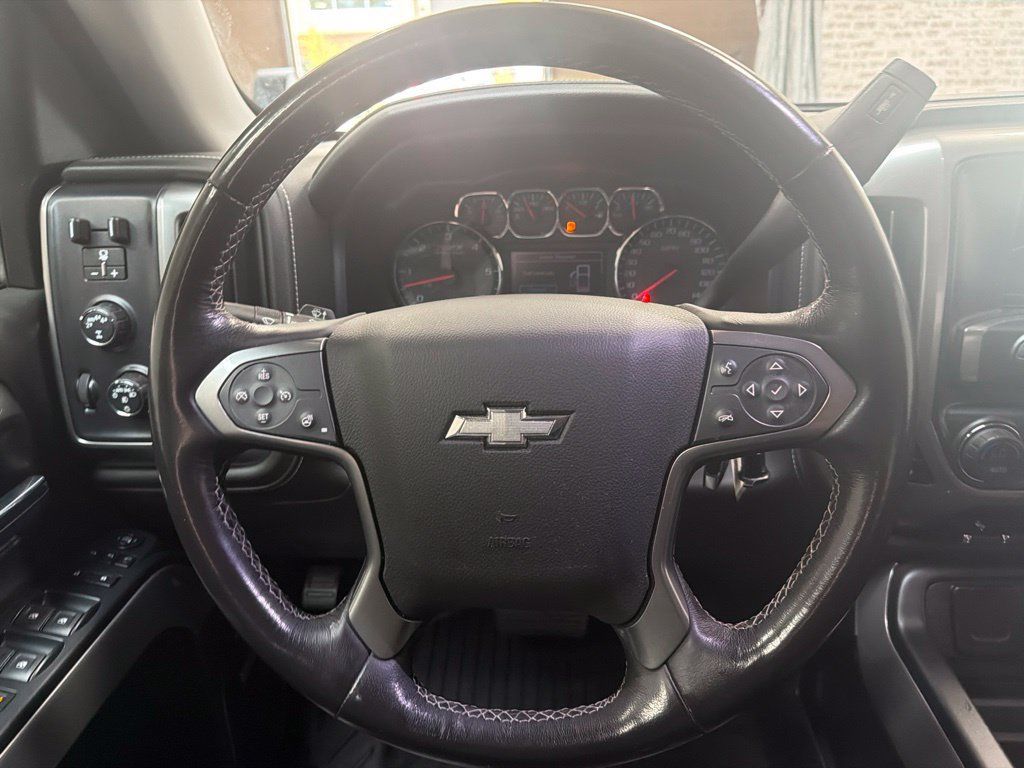 Used 2018 Chevrolet Silverado 1500 LTZ Z71 w/ Centennial Edition AWD/4WD image 18