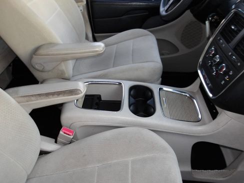 Used 2013 Dodge Grand Caravan SXT w/ Entertainment Group 1 image 19