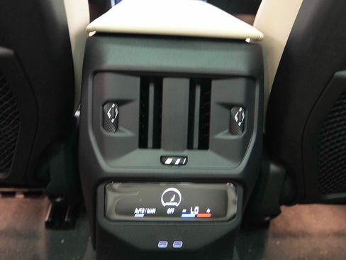 Used 2026 BMW X3 xDrive30i w/ M Sport Package AWD/4WD image 10