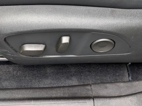 Used 2024 Chevrolet Equinox EV RS AWD/4WD image 22