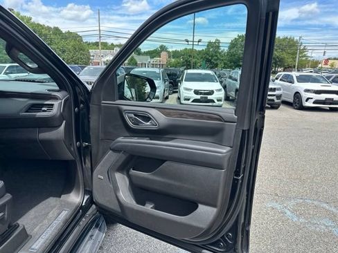 Used 2021 Chevrolet Tahoe LT w/ LT Signature Package AWD/4WD image 12