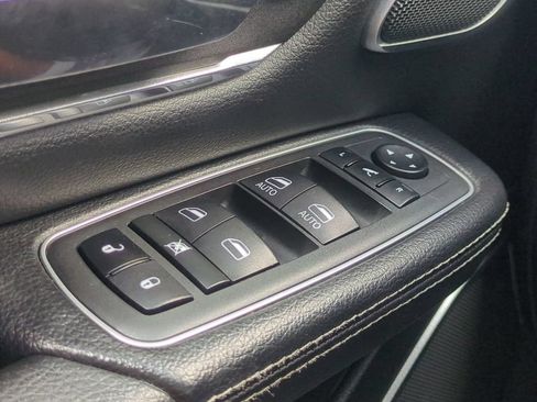 Used 2022 RAM 1500 Laramie AWD/4WD image 27