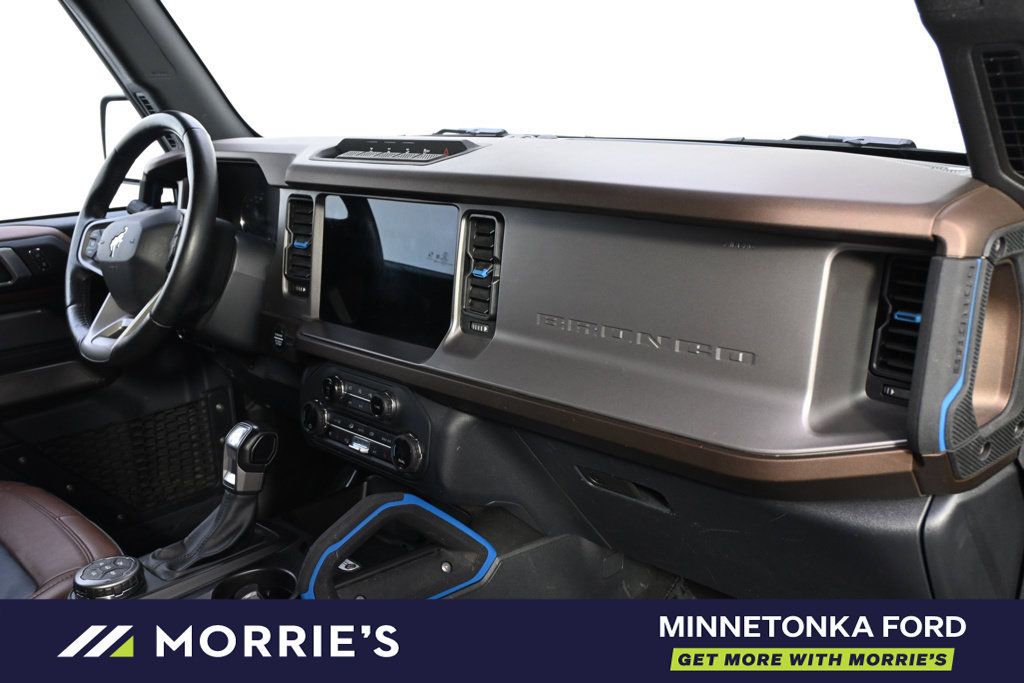 Used 2023 Ford Bronco Outer Banks w/ Sasquatch Package AWD/4WD image 15