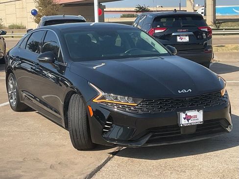 Used 2023 Kia K5 EX w/ EX Premium Package FWD image 3