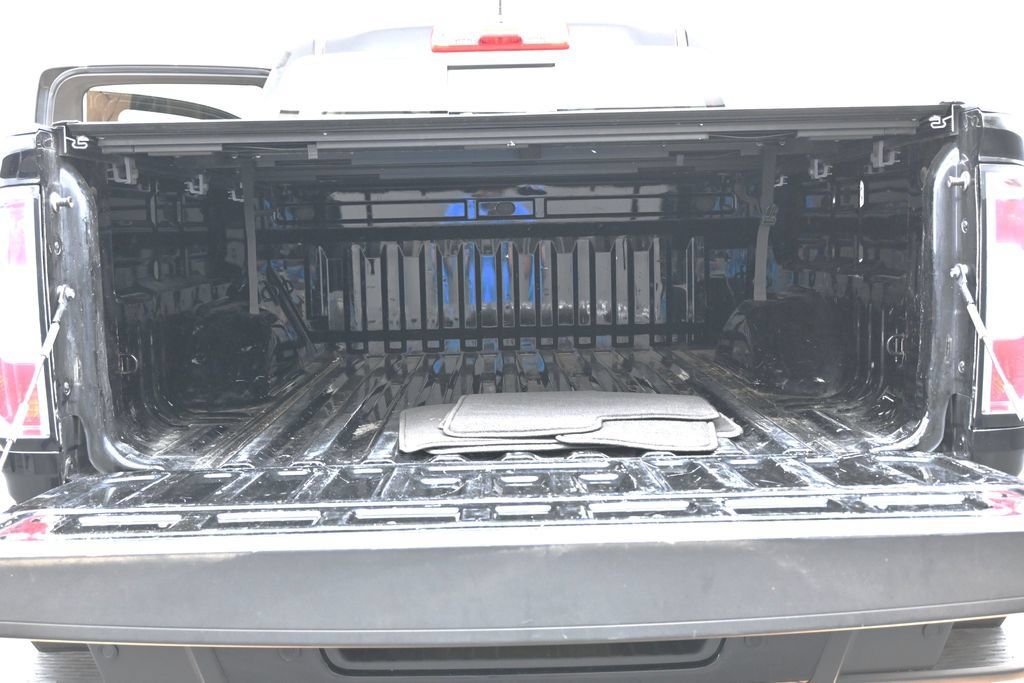 Used 2022 GMC Canyon Elevation w/ Elevation Premium Package AWD/4WD image 4
