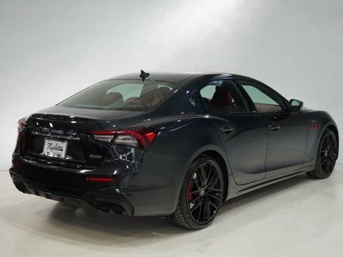 Used 2022 Maserati Ghibli Trofeo image 7