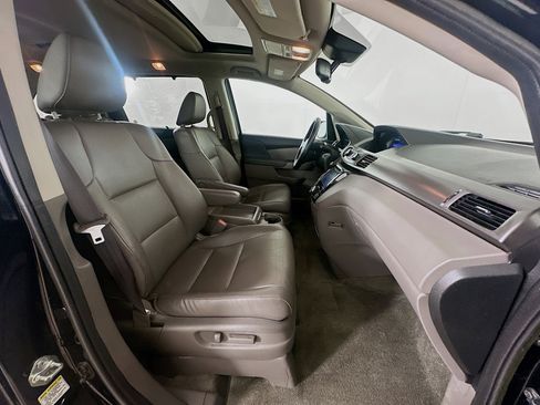Used 2015 Honda Odyssey EX-L image 32