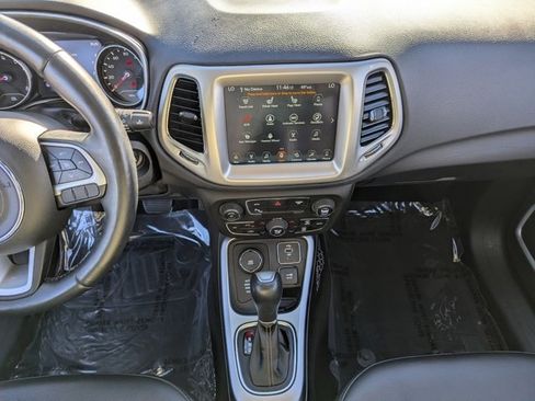 Used 2017 Jeep Compass Latitude w/ Popular Equipment Group image 17