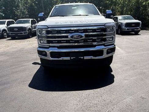 New 2026 Ford F250 Lariat w/ Lariat Ultimate Package AWD/4WD image 2