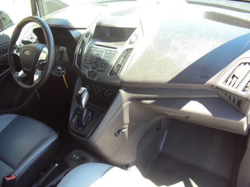 Used 2016 Ford Transit Connect XL FWD image 12