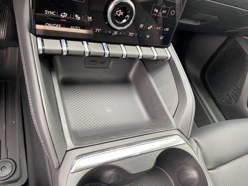 New 2026 GMC Terrain Elevation w/ Elevation Premium Package image 24