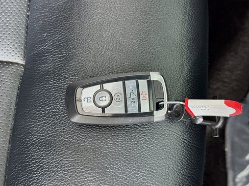 Used 2019 Ford F150 Lariat w/ Equipment Group 502A Luxury image 42