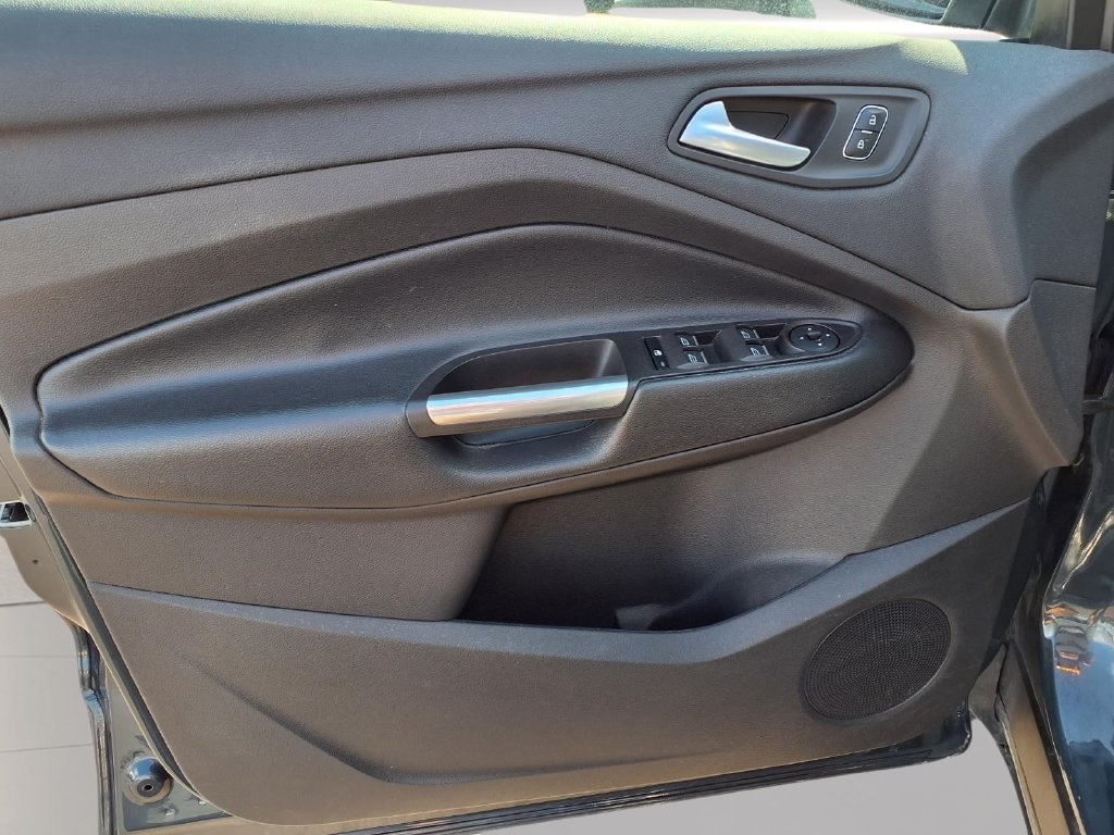 Used 2019 Ford Escape SEL FWD image 14