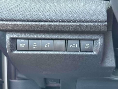 Used 2025 Toyota Camry SE FWD image 21
