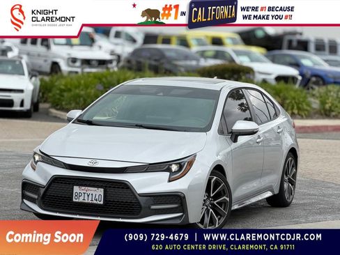Used 2020 Toyota Corolla SE w/ SE Premium Package FWD image 1
