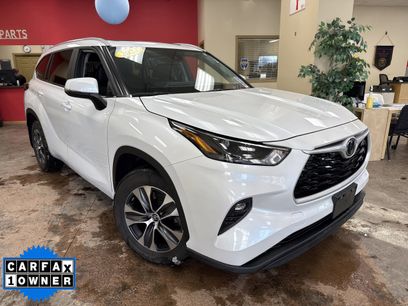 Used 2023 Toyota Highlander XLE