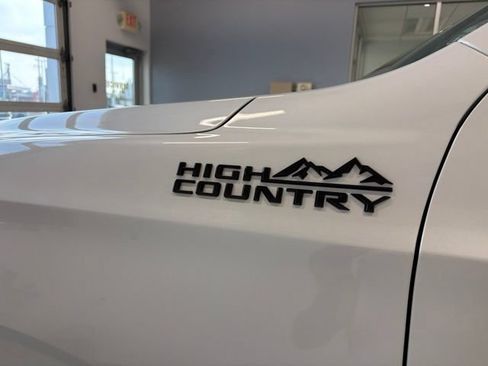 Used 2024 Chevrolet Tahoe High Country w/ Advanced Technology Package AWD/4WD image 16