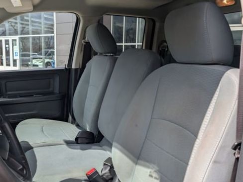 Used 2018 RAM 1500 Express AWD/4WD image 22