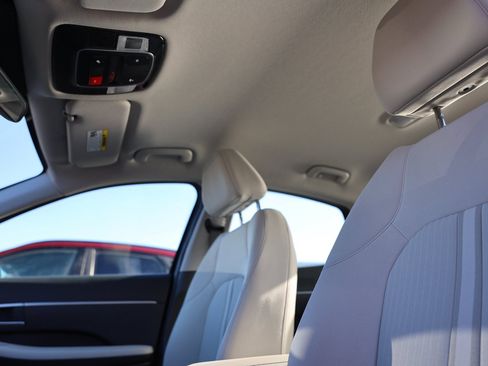 Certified 2025 Hyundai Sonata SEL image 18