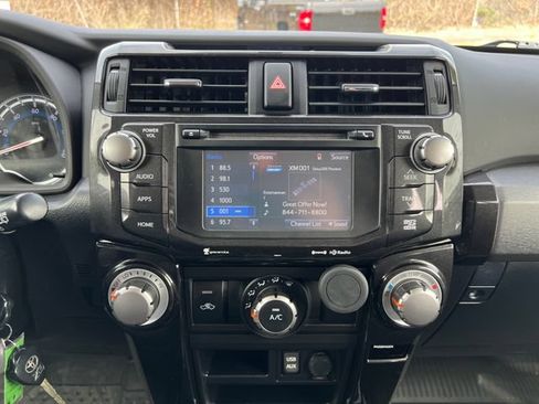 Used 2019 Toyota 4Runner TRD Off-Road Premium AWD/4WD image 22