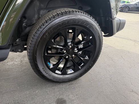 Used 2023 Jeep Wrangler Sahara w/ Cold Weather Group image 16