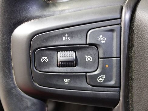 Used 2024 GMC Sierra 2500 AT4 w/ Technology Package image 19