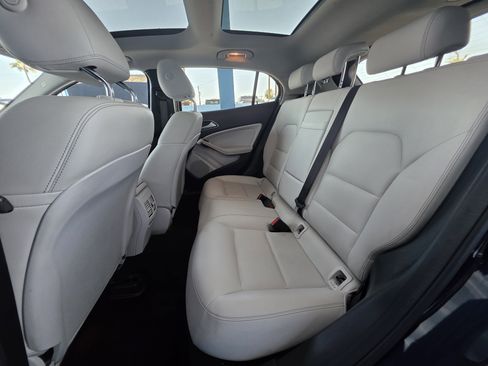 Used 2018 Mercedes-Benz GLA 250 w/ Premium Package image 18